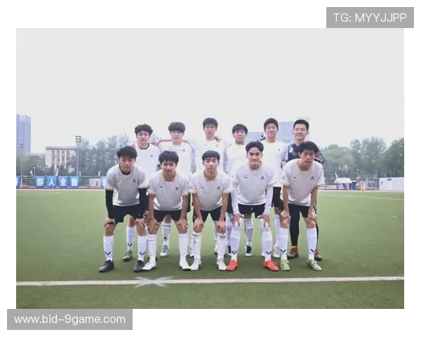 雷锋精神融入足球赛场 雷球星带领球队勇创辉煌新篇章