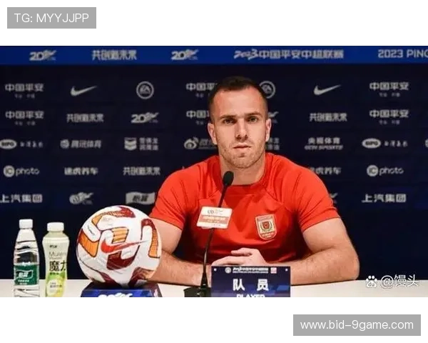 长发足球球星们的独特魅力与赛场风采解析